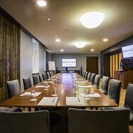 머큐어 센터 호텔 4*