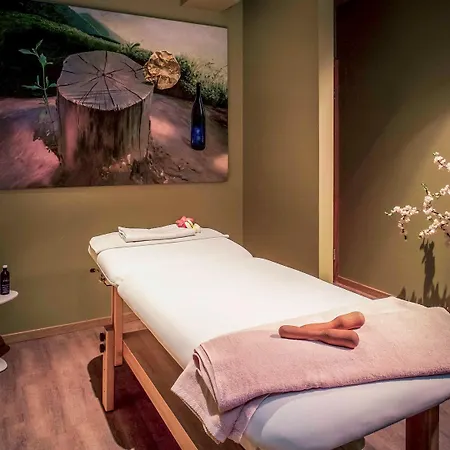 머큐어 센터 호텔 리가