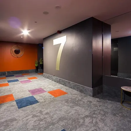 Mercure Centre Hotel