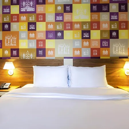 Mercure Centre Hotel 4*