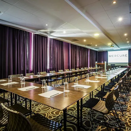 Mercure Centre Hotel 4*