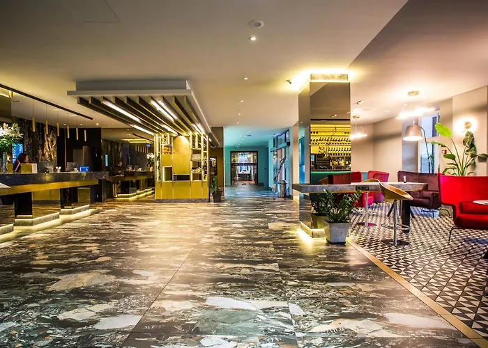 Mercure Centre Hotel 4*