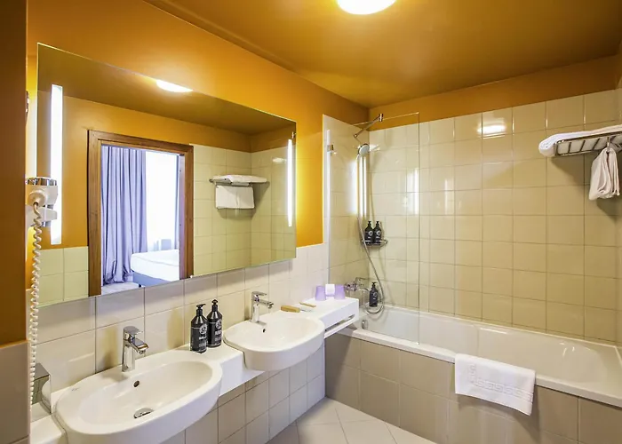 Hotel Mercure Centre 4*