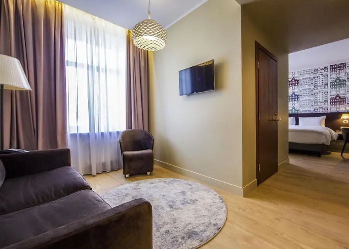 Mercure Centre Hotel 4*